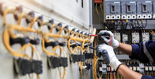 Professional Electrician technician working in Jones Valley, CA